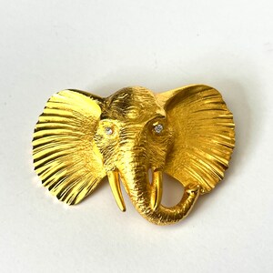 DOREEN RYAN Designer Elephant Brooch, Vintage Elephant Brooch, Golden Elephant Pin, Animal Brooch, image 2