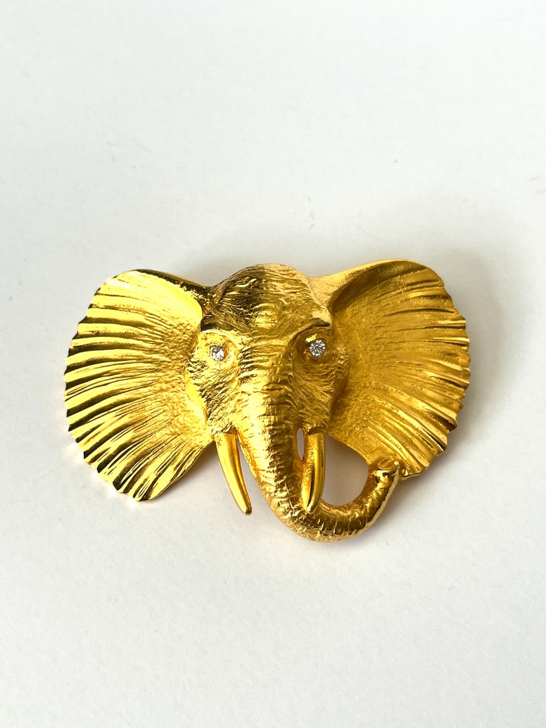 DOREEN RYAN Designer Elephant Brooch, Vintage Elephant Brooch, Golden Elephant Pin, Animal Brooch, image 2