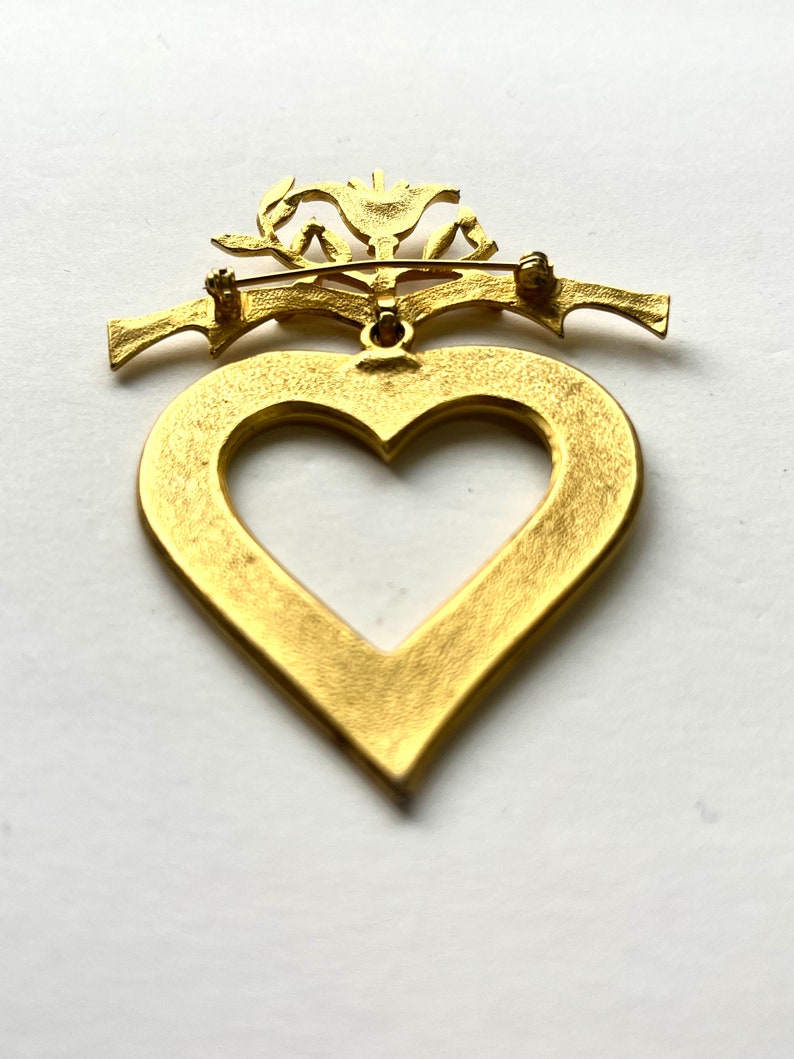 Vintage Gold Heart Brooch, Open Heart Pin, Floral and Heart Brooch, Gold Heart Brooch, Valentines Dat Pin, Large Heart Pin, Valentines Pin image 5