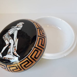Greek Key Ceramic Box, Greek Warrior Round Box, Greek Jewelry Box, Retro Home Decor, Warrior Motif, Office Desk Decor, Greece Home Decor