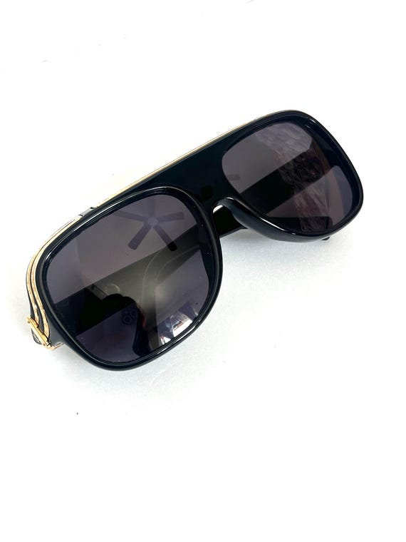 AUTHENTIC Louis Vuitton 1.0 Millionaire Sunglasses, Black Frame