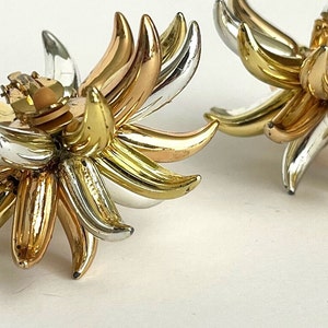 Vintage Starburst Earrings Golden Flower Earrings Clip-On image 7