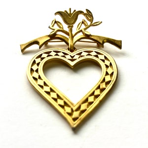 Vintage Gold Heart Brooch, Open Heart Pin, Floral and Heart Brooch, Gold Heart Brooch, Valentines Dat Pin, Large Heart Pin, Valentines Pin image 2