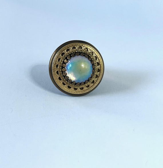 Vintage Statement Ring with Iridescent Cabochon a… - image 5