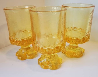 Retro Kelch Set, Tiffin Franciscan Maderia kurze Kelchgläser, Set aus 3 70er Jahren Kelchgläser, Vintage Glaswaren, Vintage Kelch