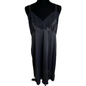 Vintage Black Slip Dress, Slip Dress, Retro Lingerie, Lace Slip Dress, Black Lingerie, Vintage Lingerie, Nylon Lingerie, Made in USA