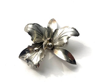 Vintage Flower Brooch, Silver Flower Pin, Silver Brooch, Floral Brooch, Vintage Silver Brooch, Vintage Accessories, Unique Pin