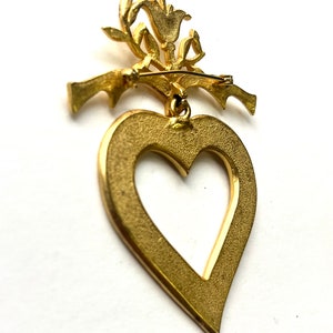 Vintage Gold Heart Brooch, Open Heart Pin, Floral and Heart Brooch, Gold Heart Brooch, Valentines Dat Pin, Large Heart Pin, Valentines Pin image 6