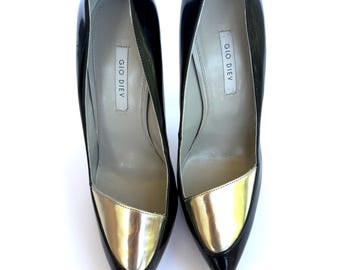 Vintage Designer Gio Diev Heels, Handmade in Italy, Size 8, Black and Gold Pumps, Designer Heels , Gold Metallic Heels, Italian Heels