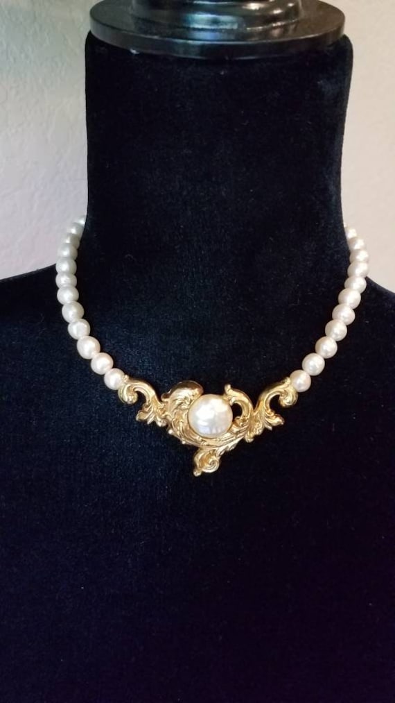 Pearl choker vintage