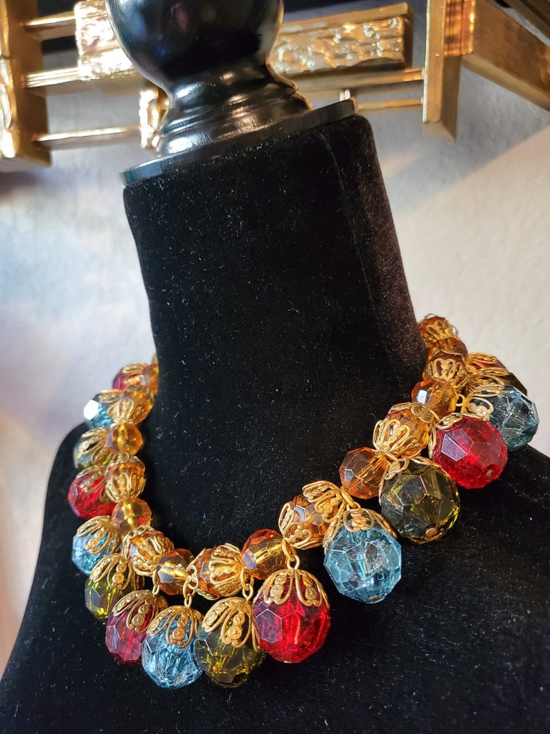 Vintage lucite multi color bib necklace, 1960's image 3
