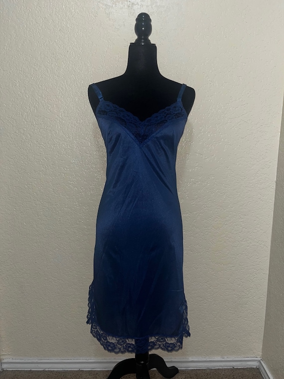 vintage full slip by Gem