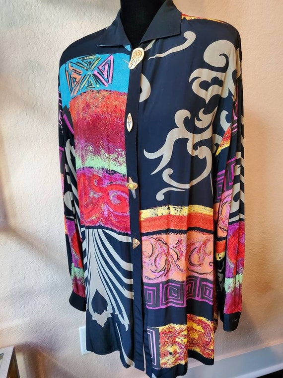Abstract vintage blouse with abstract gold buttons