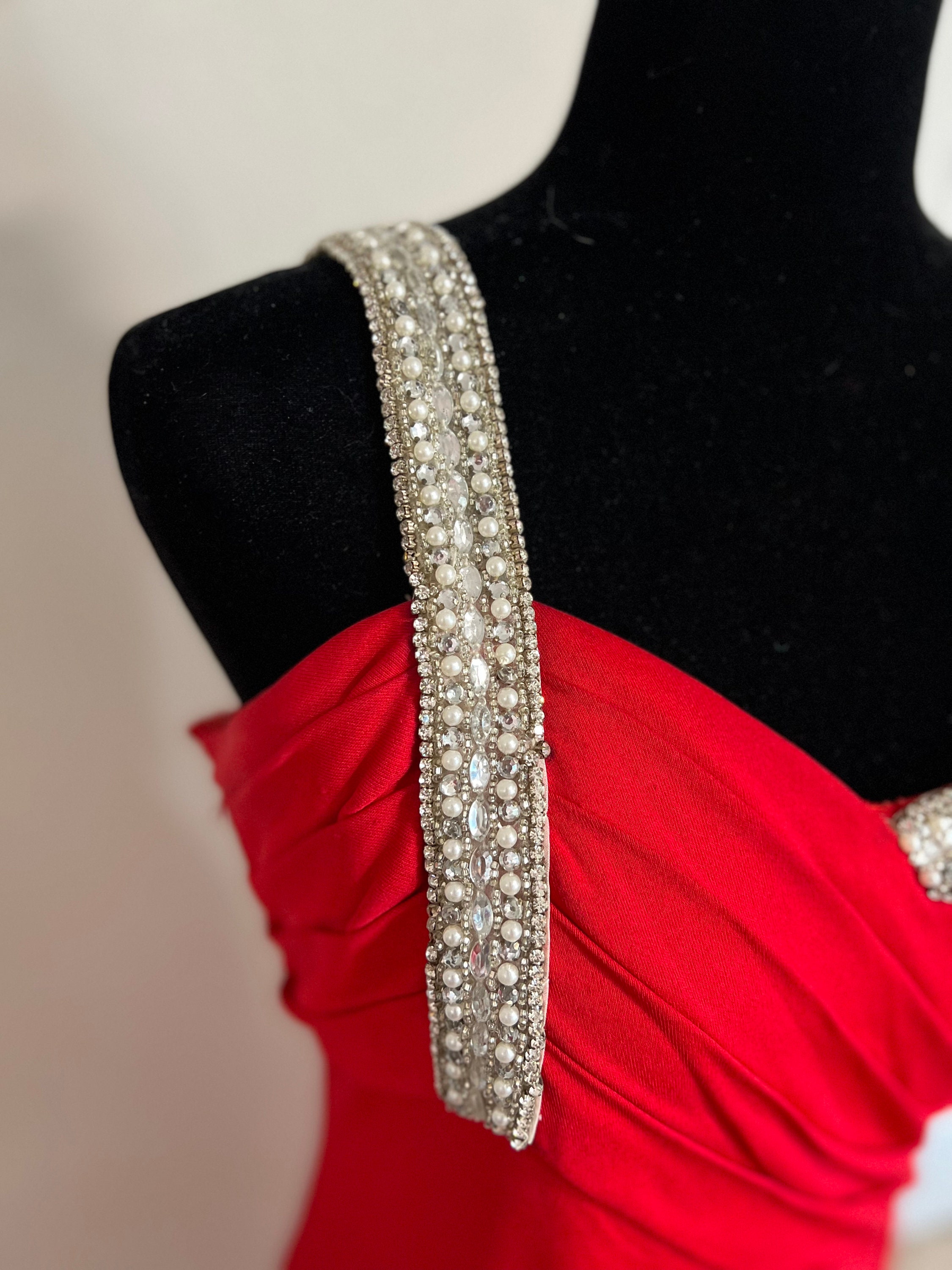 VICTORIA ROYAL 90s Vintage Designer Red Dress, One Strap Red Dress,  Rhinestone Dress, Vintage Evening Gown, Vintage Prom Dress, Evening Wear -  Etsy Finland