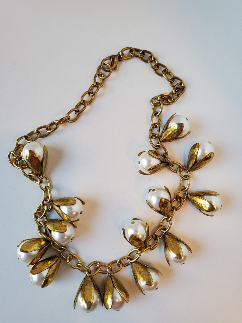 Pearl Drop Necklace, Pearl Necklace, Vintage Necklace, Gold Tone Necklace, Bib Necklace, Pearl Drpp Necklace, 1940s Necklace image 4