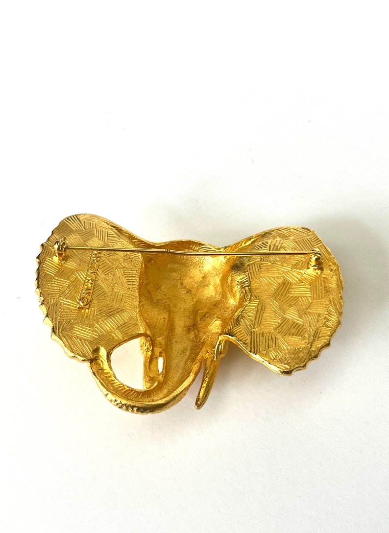 DOREEN RYAN Designer Elephant Brooch, Vintage Elephant Brooch, Golden Elephant Pin, Animal Brooch, image 5