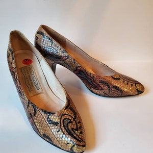 Snake Skin Heels, Vintage Reptile Pumps, 60s Shoes, Unisex Heels, Made by The Reptile Collection, 6.5 Shoe Size, Abstract Snake Skin Heels