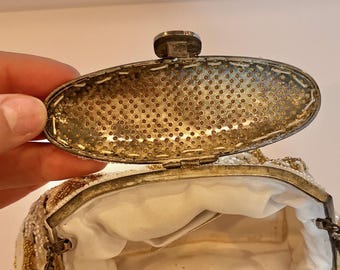 美品 ヴィンテージシェルバッグ ゴールド Carla Marchi 美品 ヴィンテージシェルバッグ ゴールド Carla Marchi