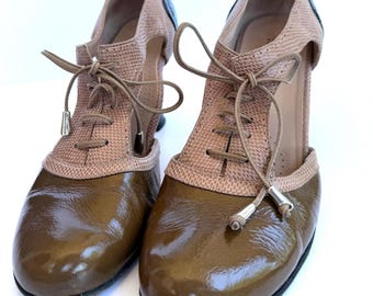 Vintage Coach Hillary Square Toe Heels Sz. 10B - Etsy display picture 1