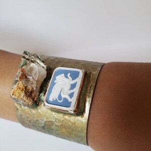 Vintage wide cuff hand painted with clear crystal quartz and image 6
