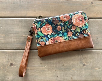 Floral Wristlet Purse, Wristlet Clutch, Vegan Leather Clutch Bag, Clutch Purse, Small Evening Bag, gifts for Mom, gifts for her