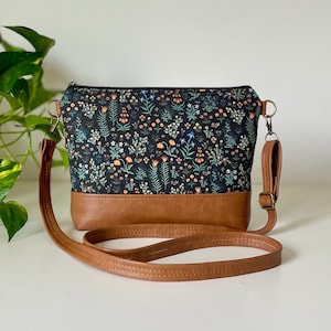Vegan Leather Canvas Crossbody Bag Small Crossbody Purse Canvas Crossbody Bag for Women Minimalist Crossbody gift for mom gift for wife