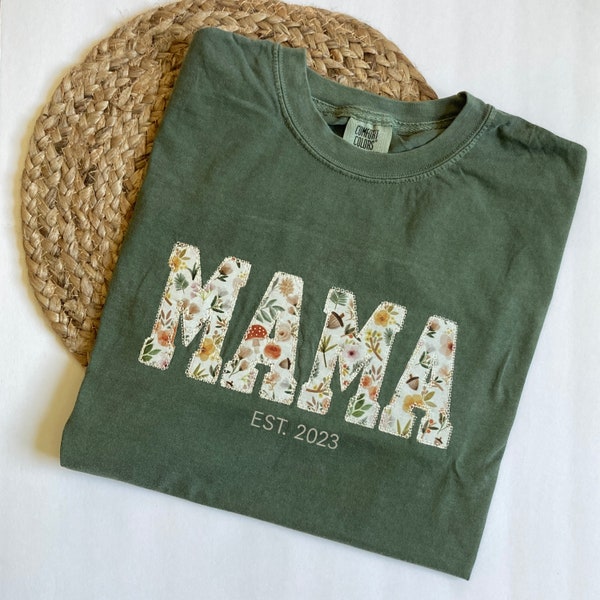 Embroidered Mama Shirt Floral Mama Shirt Personalized Mom Shirt Custom Mama Shirt Floral Name T-Shirt for Mama Gift for New Mom