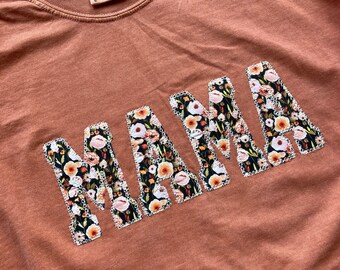 Embroidered Mama Shirt Custom Name Shirt Trendy Mama Shirt Floral Applique T-Shirt for Mama Christmas Gift for Moms Gifts for New Mom