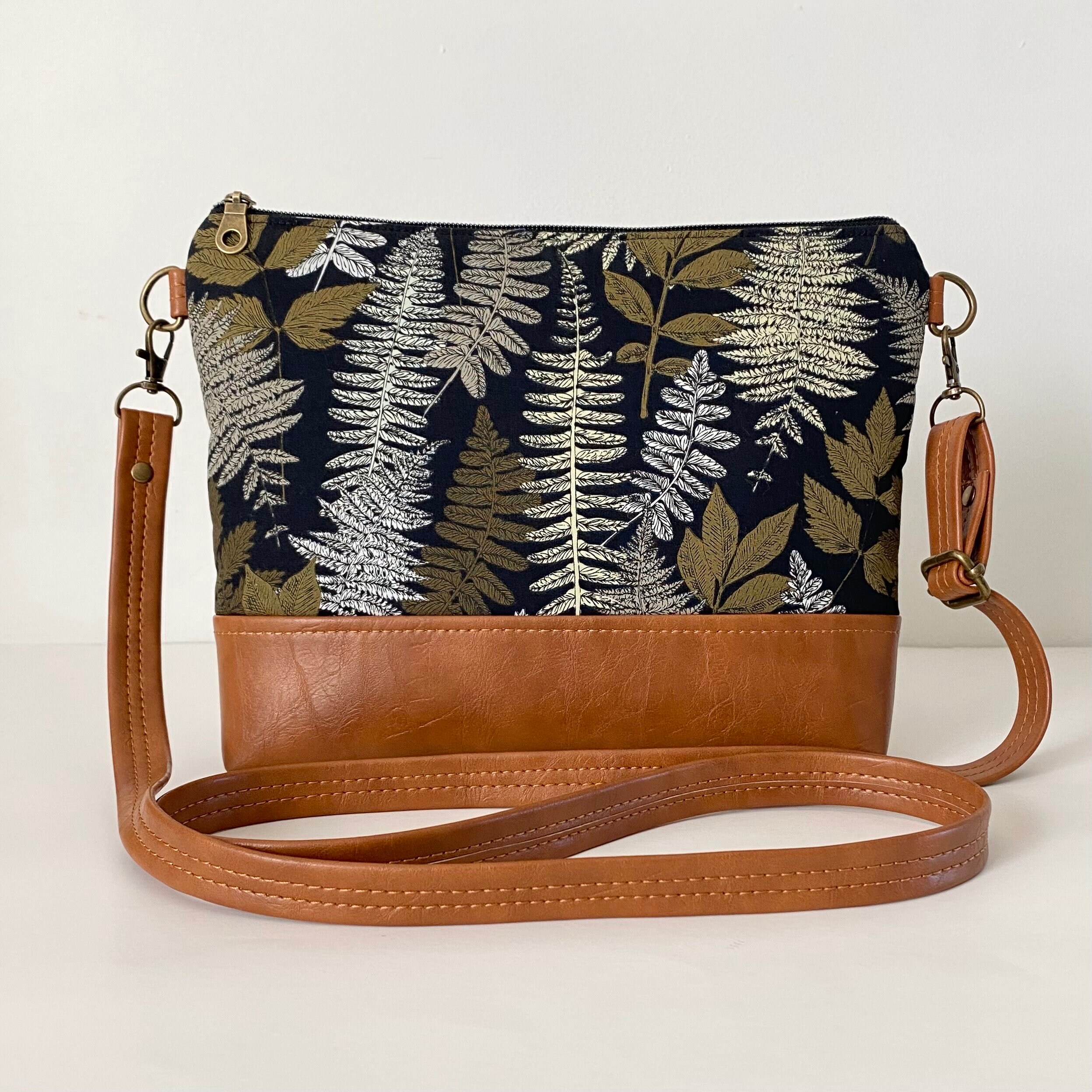 Making a Mold then Wet Molding a Leather Bag - YouTube Molded vegetan cross body bag main image 1