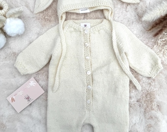 Set di tutine a forma di coniglietto con cappello e scarpine