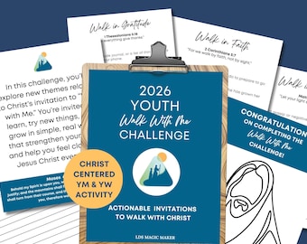 Puede incluir: Un portapapeles turquesa contiene una cubierta azul con el texto "2026 Youth Walk With Me Challenge". Se ven tarjetas blancas adicionales con texto como "Walk in Gratitude" y "Walk in Faith". Una pegatina circular dice "Christ Centered YM & YW Activity."