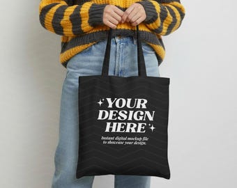 Mockup zwarte draagtas | Liberty-tassen OAD113 katoencanvas | Lifestyle mock-up | Vooraanzicht | Minimale esthetiek | JPG-bestand