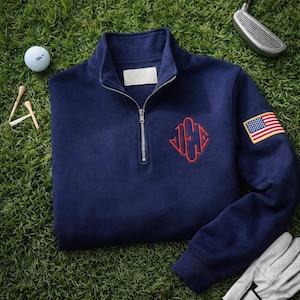 Besticktes J.E.E Viertel-Zip-Sweatshirt, Unisex-Hemd aus Blauer Fleece-Mischung, Monogramm USA inspirierter Viertel-Reißverschluss, veteranengeschenk