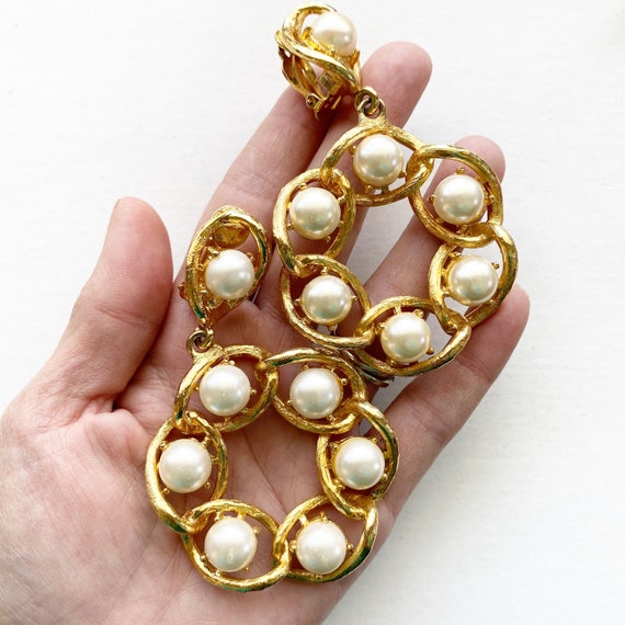 1990s St John Oversized Hoop Pearl Earrings Bold … - image 5