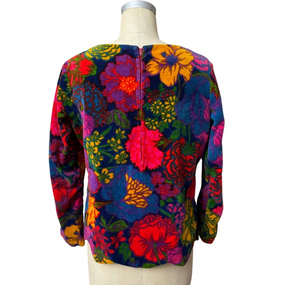 1960s Psychedelic Blouse Neiman Marcus Velvet Shi… - image 3