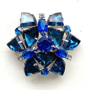 1960s Rhinestone Blue Sparkle Brooch Oversized Triangle Prong Set Stones Womens Vintage Pin