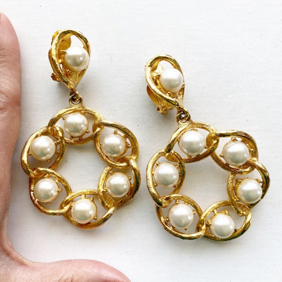 1990s St John Oversized Hoop Pearl Earrings Bold … - image 2