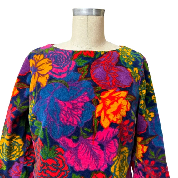 1960s Psychedelic Blouse Neiman Marcus Velvet Shi… - image 2