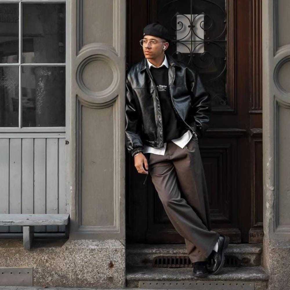 90's 古着 牛革 モード ブラック 黒 レザーブルゾンジャケット Mサイズ