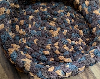 Chunky Hand Knit Pet Bed | Cozy Washable Dog & Cat Bed | Handmade Plush Pet Cushion | Soft Luxury Pet Nest | Neutral Camo Pet Bed