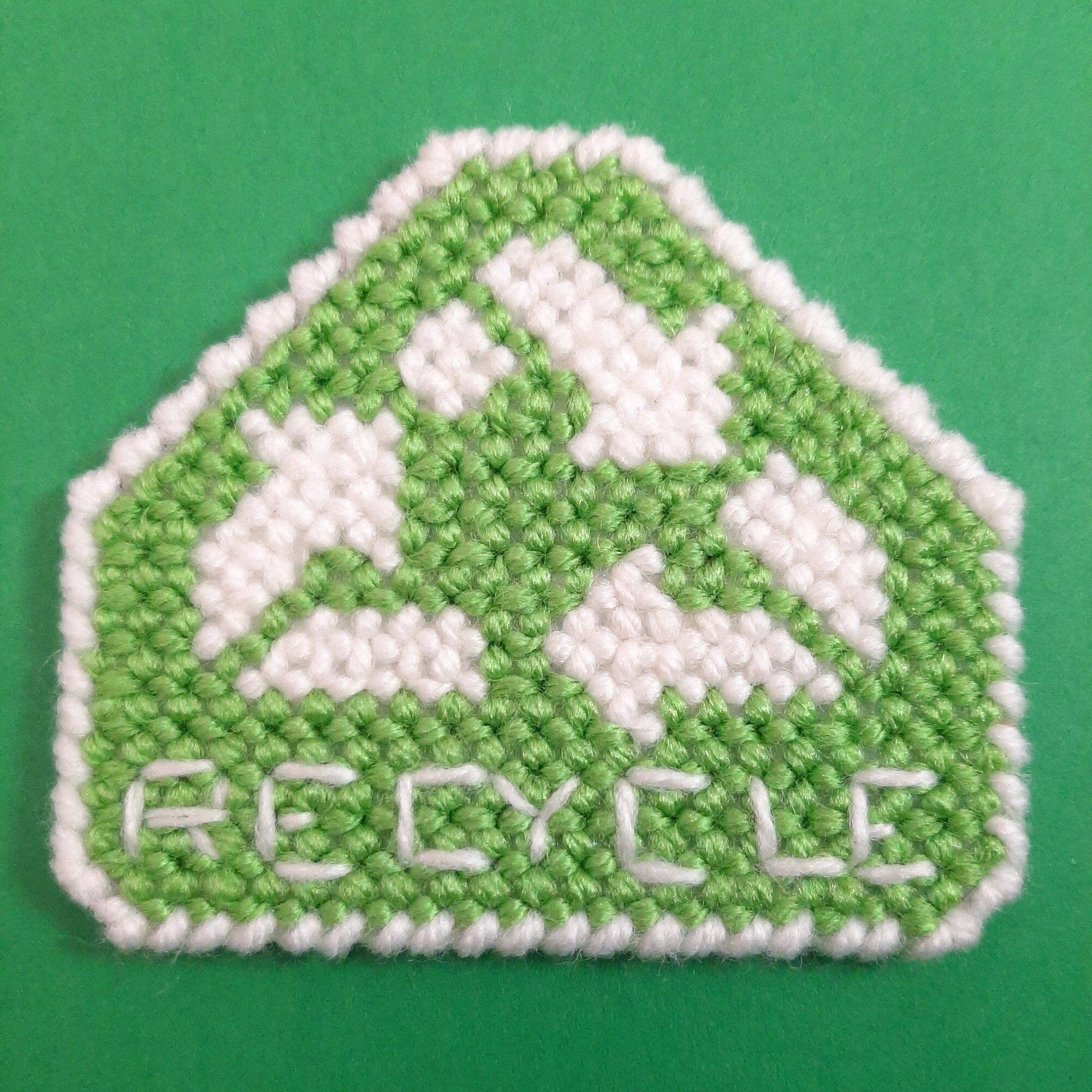 Recycle Magnet In Colors Of Green And White Yarn To Hold Notes Etsy