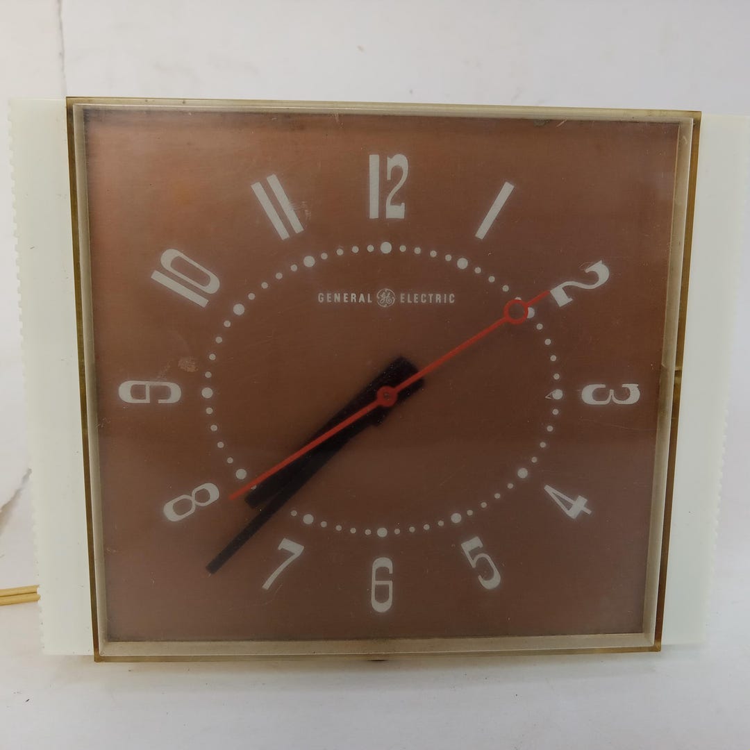 Vintage General Electric Wall Clock Brown White Kitchen MCM Works Mid ...