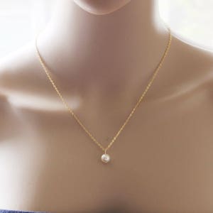 Bridesmaid gift Ivory pearl necklace bridesmaid custom pearl necklace Pearl pendant necklace Rose gold pearl necklace Gold bridal necklace