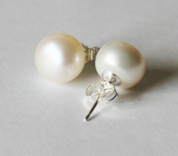 Large AA 9-10mm Real Pearl Earrings, Pearl Stud Earrings, Bridesmaids Earrings, Bridesmaid Jewelry, Bridesmaid Gift, Bridal Earrings Gift