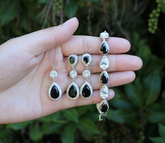 jewelry for black bridesmaid dresses Mismatched Bridesmaid Dresses