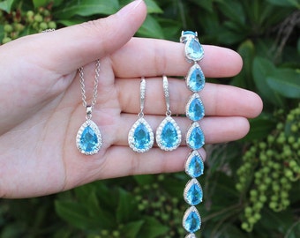 Aqua Blue bridal earrings bracelet necklace set Aqua bridesmaid jewelry Bridesmaids thank you gifts Bridal party gifts March birthstone XY1