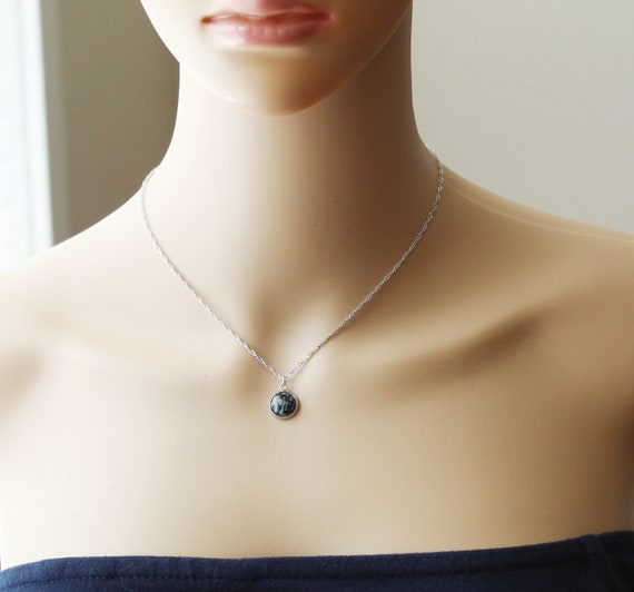 Natural obsidian hotsell necklace
