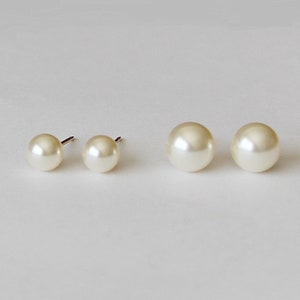 4mm 6mm 8mm 10mm round bridesmaid pearl stud earrings 14K gold fill pearl studs bridesmaid earrings gift flower girl Bridal pearl earrings