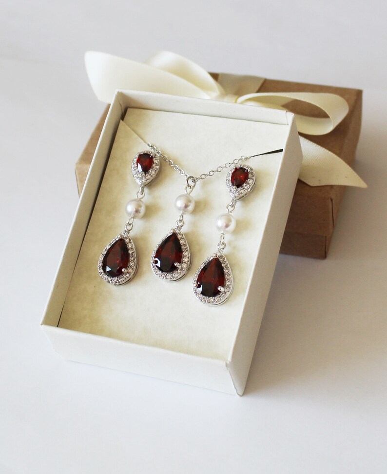 Garnet bridesmaid earrings Wedding bridesmaid jewelry Bridal earring necklace set Bridesmaid gift Burgundy red bridal necklace earrings