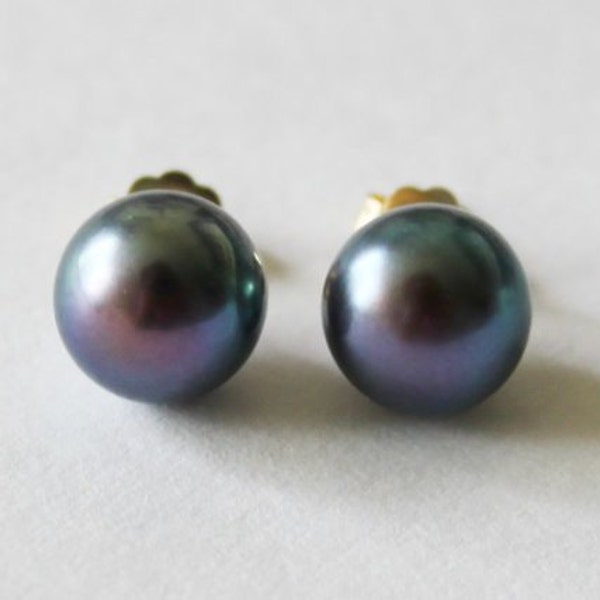 Solid Gold Tahitian Black Genuine Pearl stud earrings, 8 mm peacock fresh water pearl studs, 14K Gold pearl earring, Bridal, Birthday gift